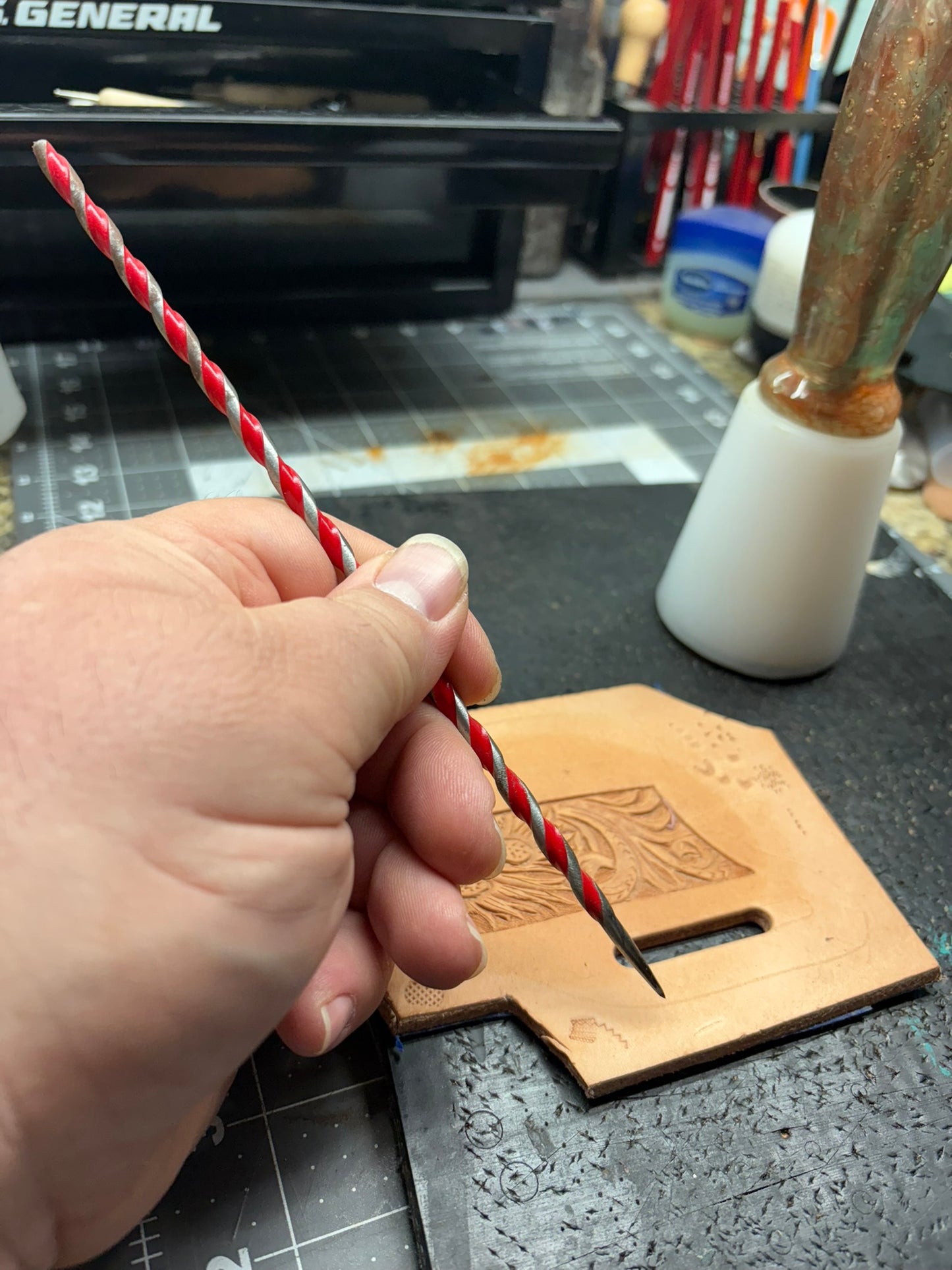 1/4" Drillbit Twist Scratch Awl
